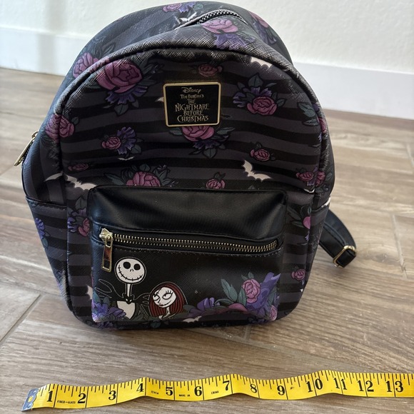 Nightmare Before Christmas Jack and Sally Bioworld Mini-Backpack - Picture 10 of 12